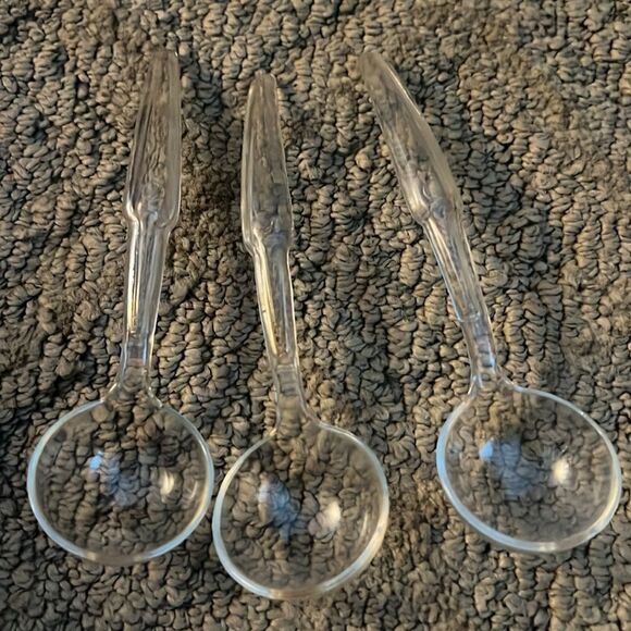 Vintage Milbern salad dressing Susan in chrome and walnut finish. - Picture 3 of 5